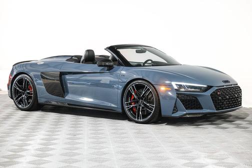 Kemora Gray Metallic 2020 Audi R8 V10 performance quattro S tronic