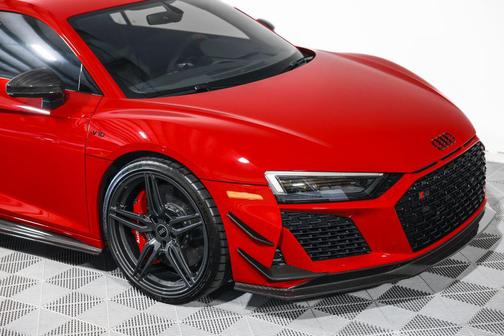 Tango Red Metallic 2023 Audi R8 V10 GT RWD S tronic