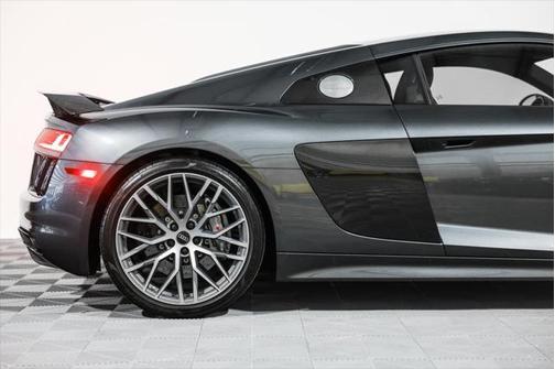 2017 Audi R8 5.2 V10 plus