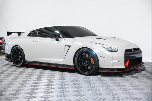2016 Nissan GT-R NISMO