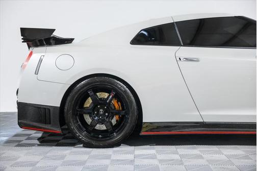 2016 Nissan GT-R NISMO