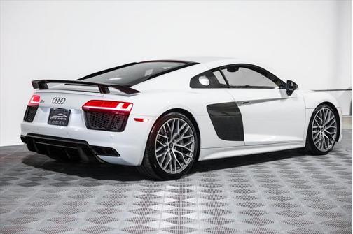 2017 Audi R8 5.2 V10 plus