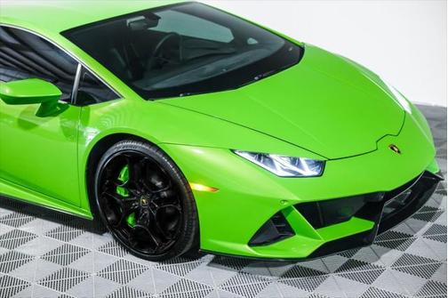 2020 Lamborghini Huracan EVO Base