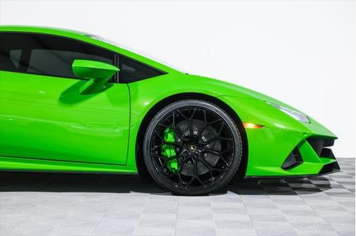 2020 Lamborghini Huracan EVO Base