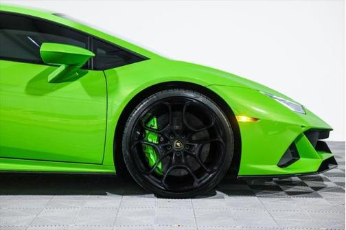 2020 Lamborghini Huracan EVO Base