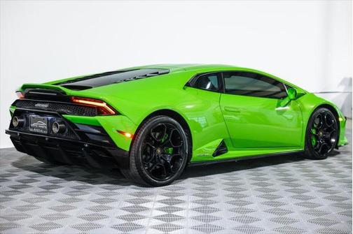2020 Lamborghini Huracan EVO Base