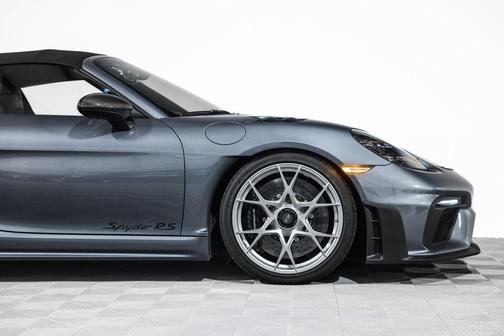 2024 Porsche 718 Spyder RS