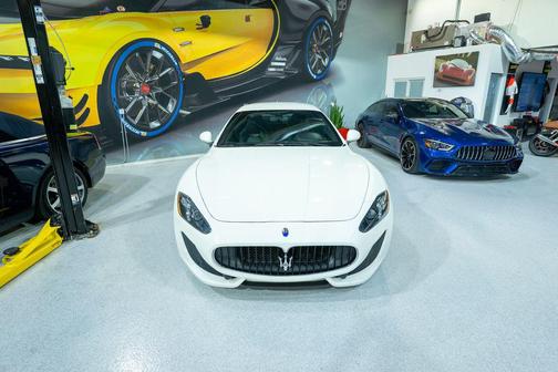 White 2014 Maserati GranTurismo Sport