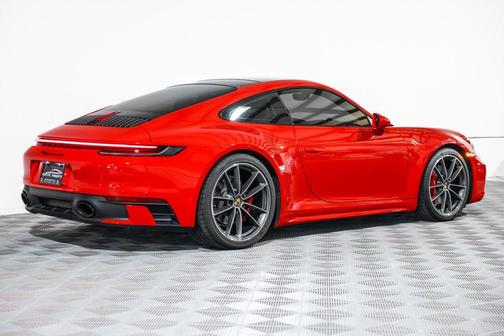 2020 Porsche 911 Carrera 4S