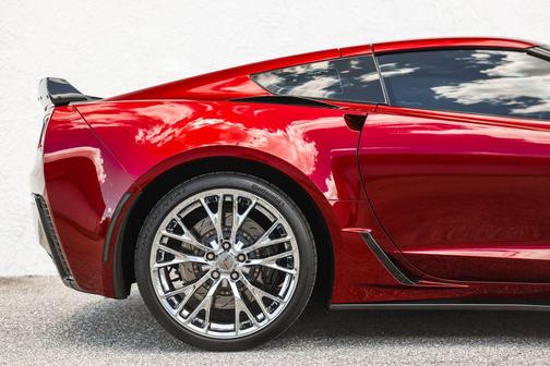 Long Beach Red Metallic Tintcoat 2016 Chevrolet Corvette Z06