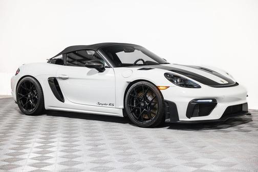 2024 Porsche 718 Spyder RS