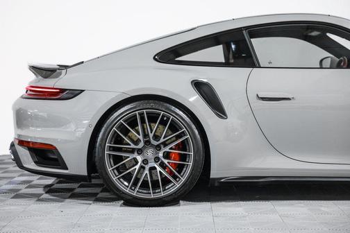 2022 Porsche 911 Turbo