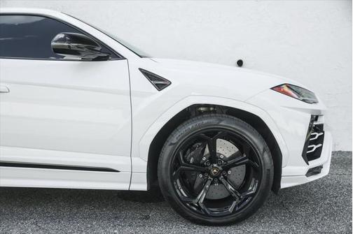 2020 Lamborghini Urus Base AWD 4dr SUV