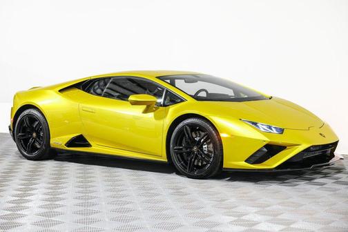 2020 Lamborghini Huracan EVO Base