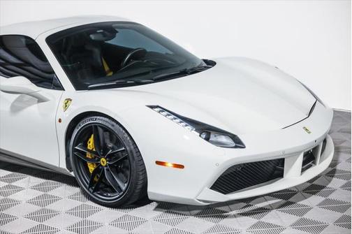 2017 Ferrari 488 Spider Base