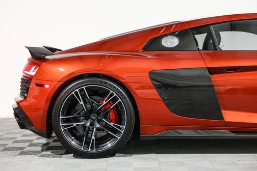 Aventurine Orange 2020 Audi R8 V10 performance quattro S tronic