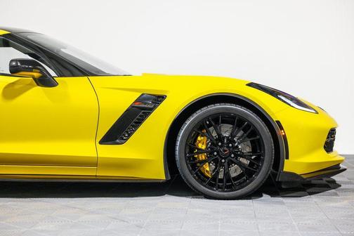 Corvette Racing Yellow Tintcoat 2017 Chevrolet Corvette Z06