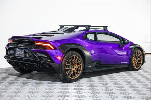 2024 Lamborghini Huracan Sterrato Base