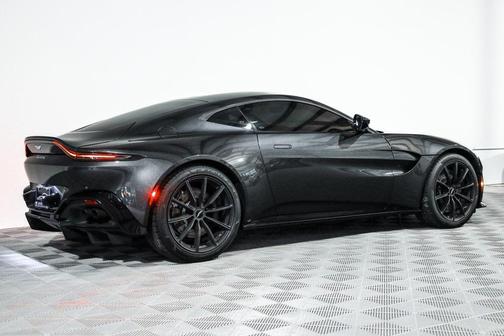 2020 Aston Martin Vantage Base