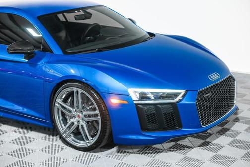2017 Audi R8 5.2 V10 plus