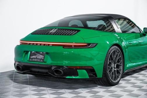 2021 Porsche 911 Targa 4