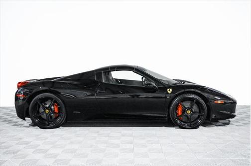 2014 Ferrari 458 Spider Base