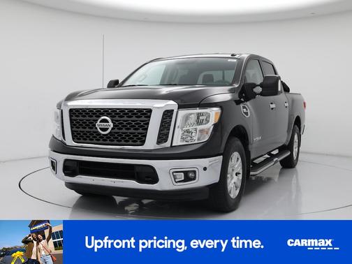 2017 Nissan Titan SV