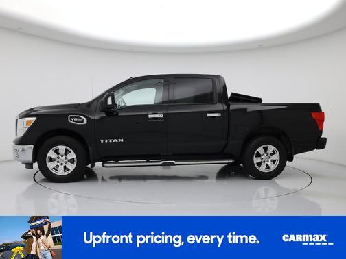 2017 Nissan Titan SV