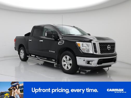 2017 Nissan Titan SV