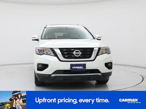 2017 Nissan Pathfinder SL