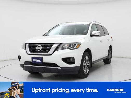 2017 Nissan Pathfinder SL