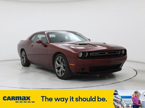 2017 Dodge Challenger SXT Plus