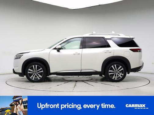 2022 Nissan Pathfinder Platinum