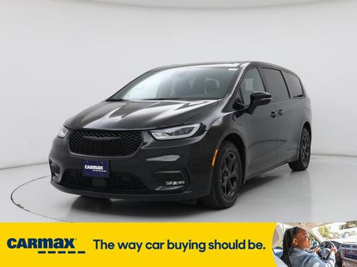 2023 Chrysler Pacifica Hybrid Limited