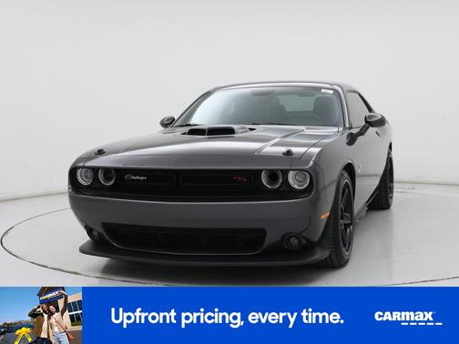 2016 Dodge Challenger 392 Hemi Scat Pack Shaker
