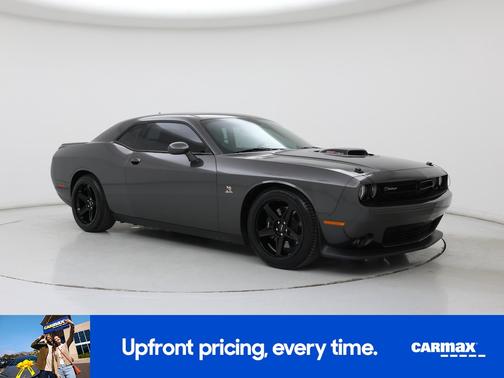 2016 Dodge Challenger 392 Hemi Scat Pack Shaker