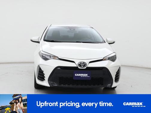 White 2017 Toyota Corolla SE
