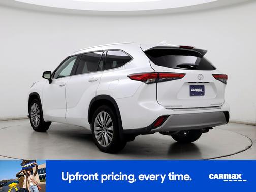 2022 Toyota Highlander Platinum