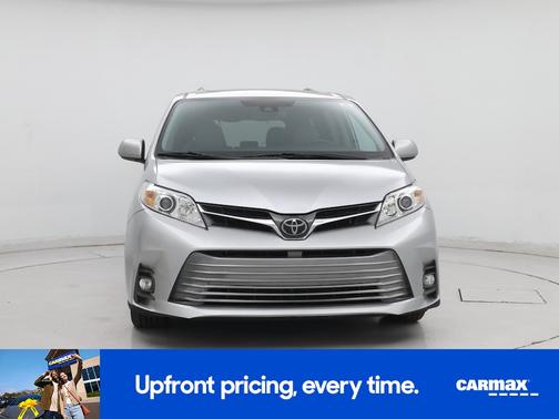2020 Toyota Sienna XLE