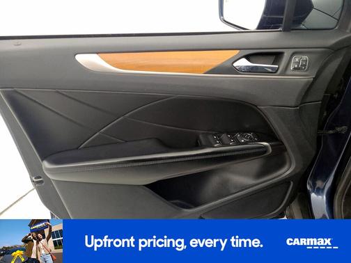 2017 Lincoln MKC Select