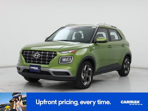 Green 2023 Hyundai VENUE SEL