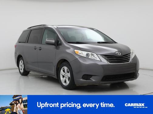 2017 Toyota Sienna LE
