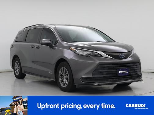 2021 Toyota Sienna LE