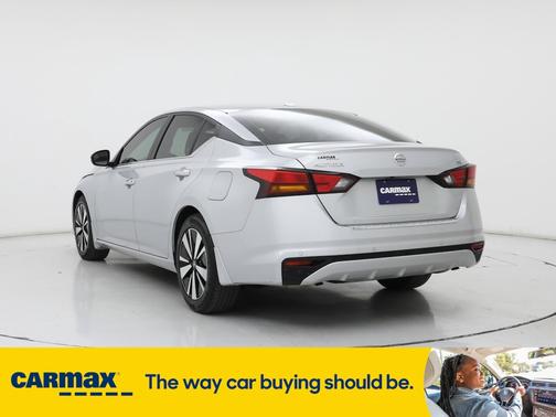 2022 Nissan Altima SV