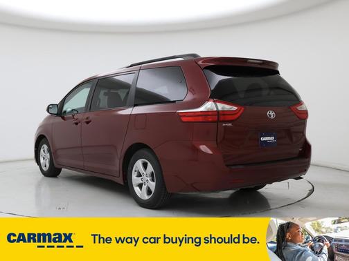 2016 Toyota Sienna LE