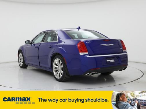 2019 Chrysler 300 Touring
