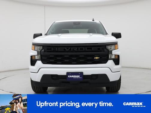 White 2022 Chevrolet Silverado 1500 Custom