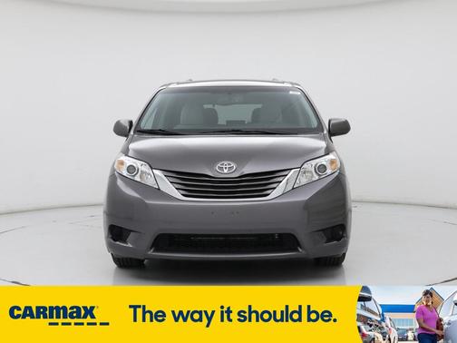2016 Toyota Sienna LE