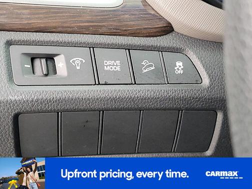 2018 Hyundai SANTA FE SE