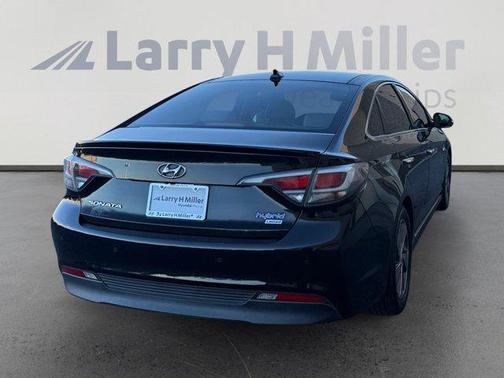 2017 Hyundai SONATA Hybrid Limited